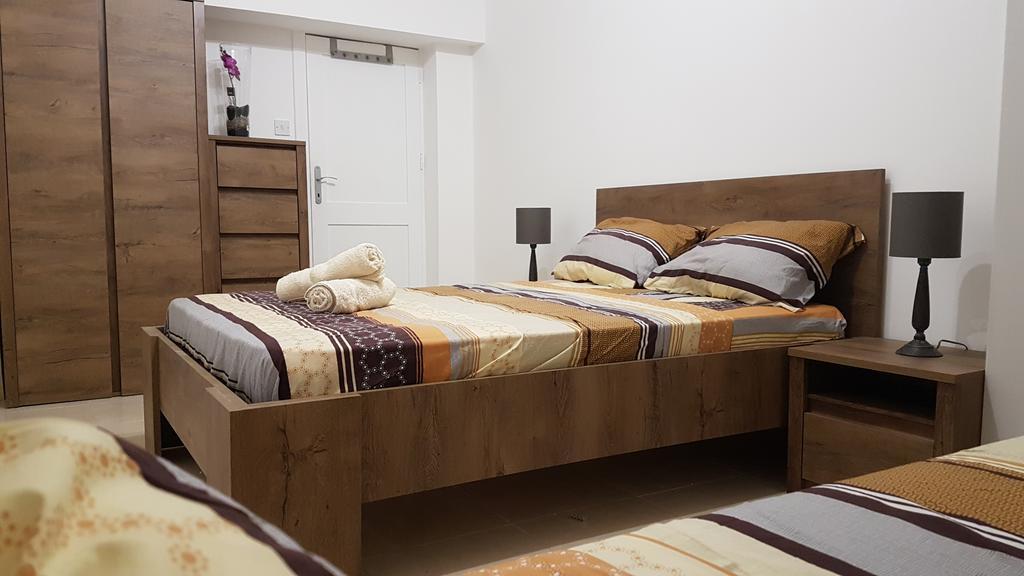 Spinola Seafront Apartment Saint Julian's Dış mekan fotoğraf